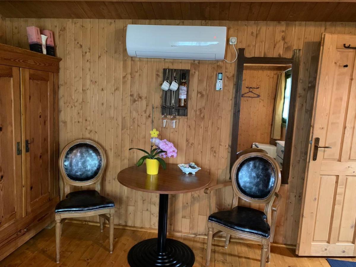 Eszter-Haz Hotel Kisapati Екстериор снимка