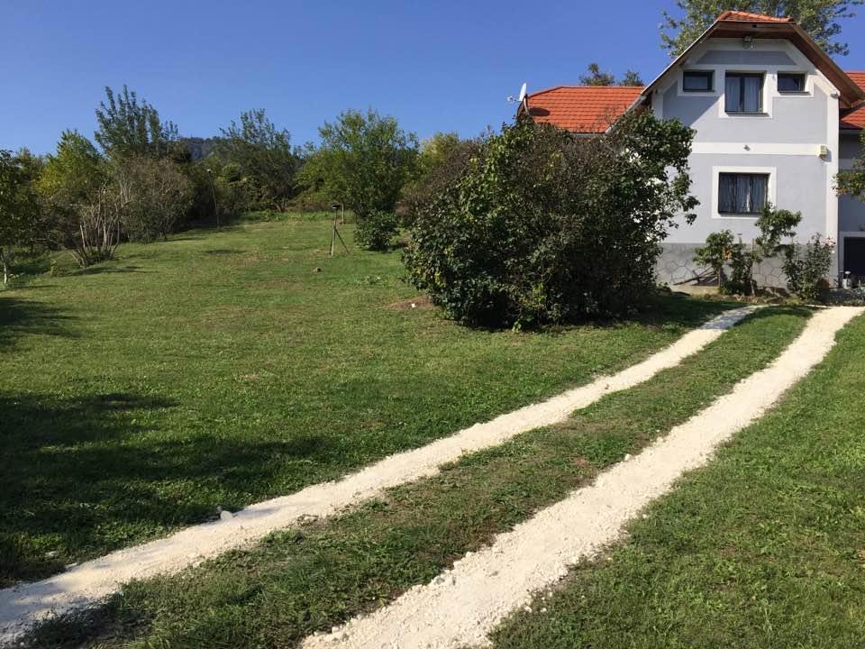 Eszter-Haz Hotel Kisapati Екстериор снимка